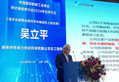 邻居姐姐半夜舔我日韩av