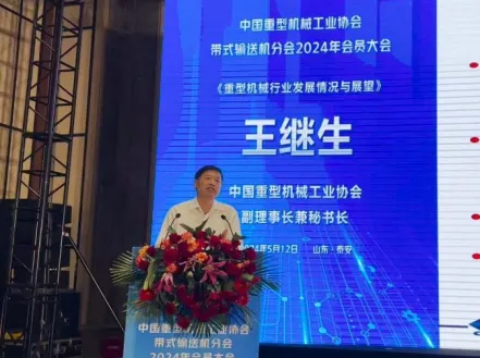 邻居姐姐半夜舔我日韩av